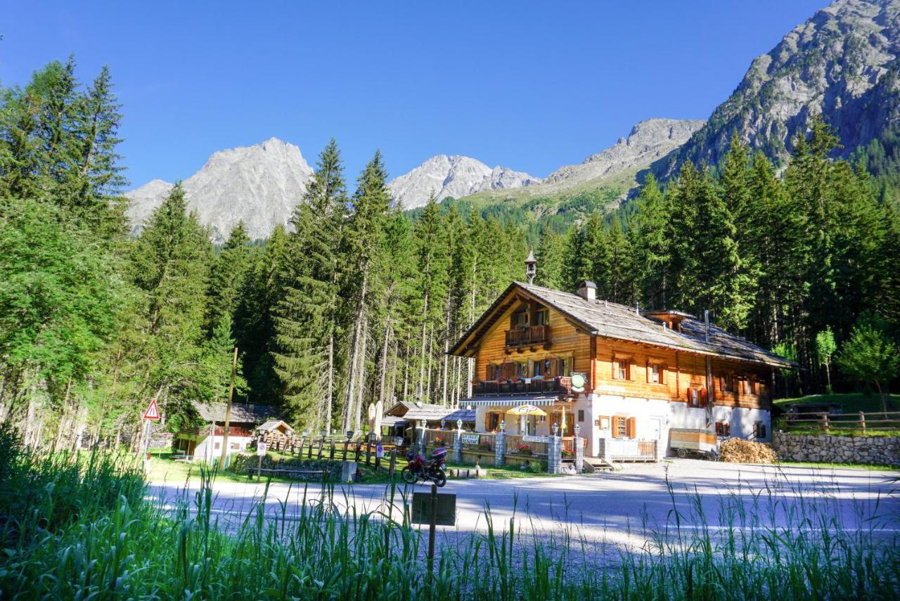 Вілла Enzianhuette San Giuseppe in Anterselva Екстер'єр фото